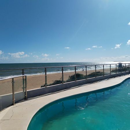 Islantilla-Apartamento Con Piscina Y Garaje En Primera Linea De Playa Isla Cristina Zewnętrze zdjęcie